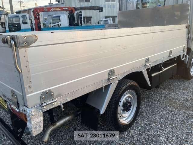 Nissan ATLAS 2010-08 4751218-27