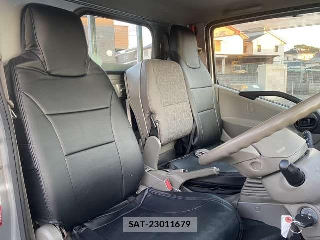 Nissan ATLAS 2010-08 4751218-3
