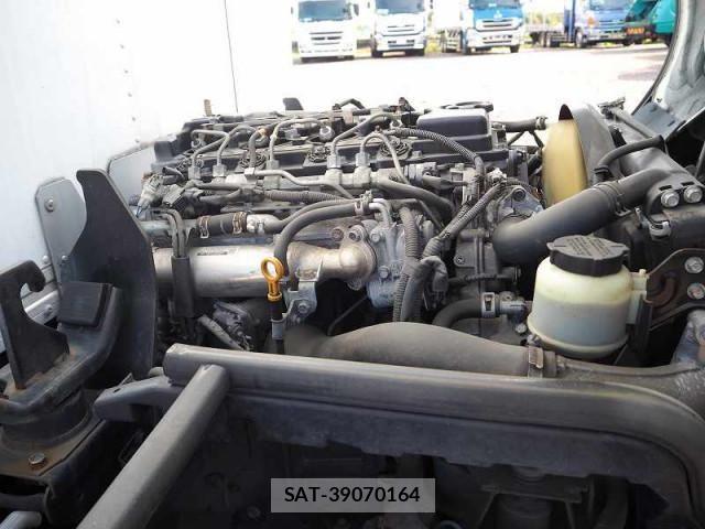 Nissan ATLAS 2014-07 4751188-26