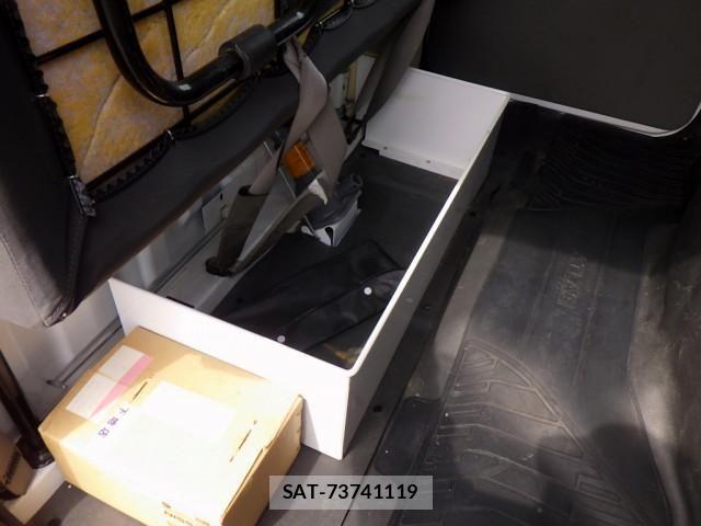 Nissan ATLAS 2011-10 4929670-27