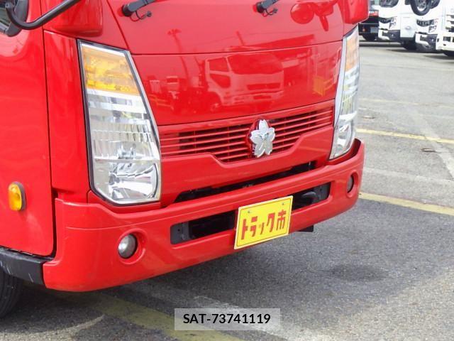 Nissan ATLAS 2011-10 4929670-2