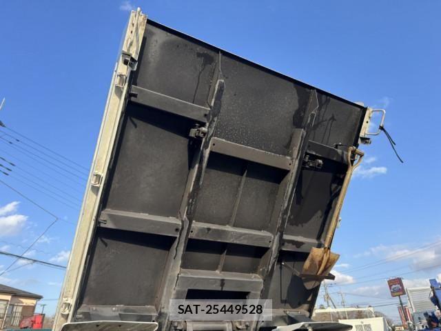 Nissan ATLAS 2021-01 4929578-13