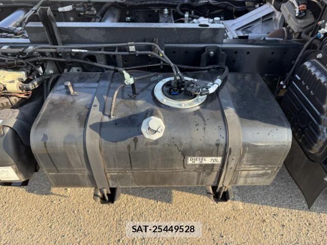 Nissan ATLAS 2021-01 4929578-24