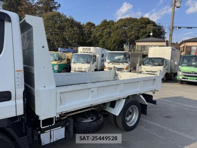 Nissan ATLAS 2021-01 4929578-6