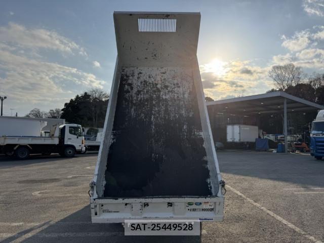 Nissan ATLAS 2021-01 4929578-8
