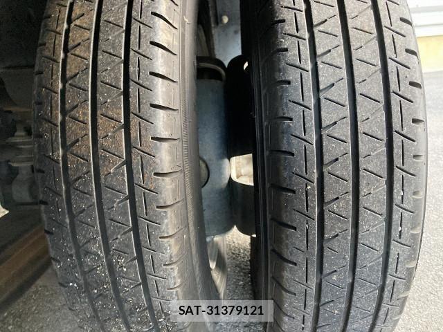 Nissan ATLAS 2012-04 4929651-15
