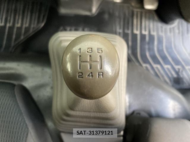 Nissan ATLAS 2012-04 4929651-19