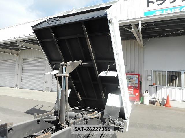 Nissan ATLAS 2012-05 4929630-11