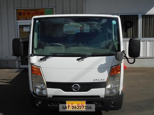 Nissan ATLAS 2012-05 4929630-1