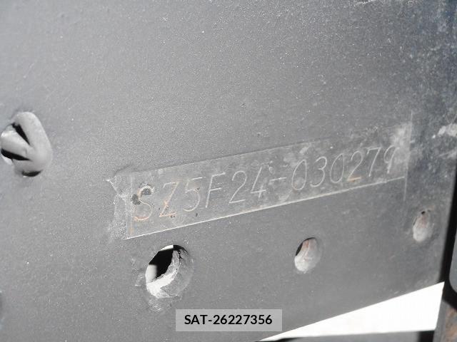 Nissan ATLAS 2012-05 4929630-22