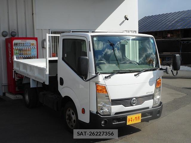 Nissan ATLAS 2012-05 4929630-2