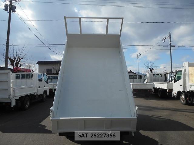 Nissan ATLAS 2012-05 4929630-8