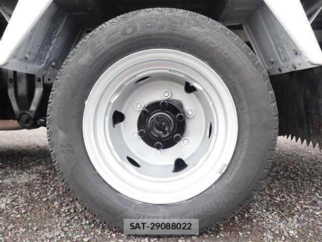 Nissan ATLAS 2019-09 5860277-24