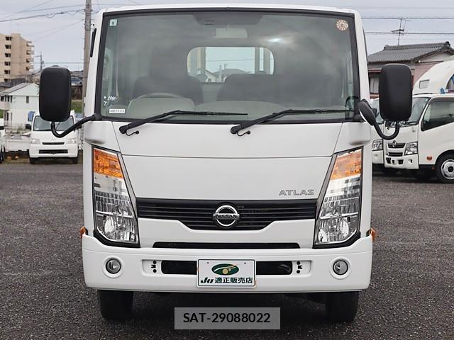 Nissan ATLAS 2019-09 5860277-2