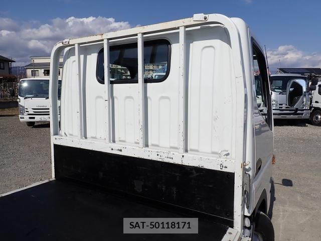 Nissan ATLAS 2019-03 5860274-10