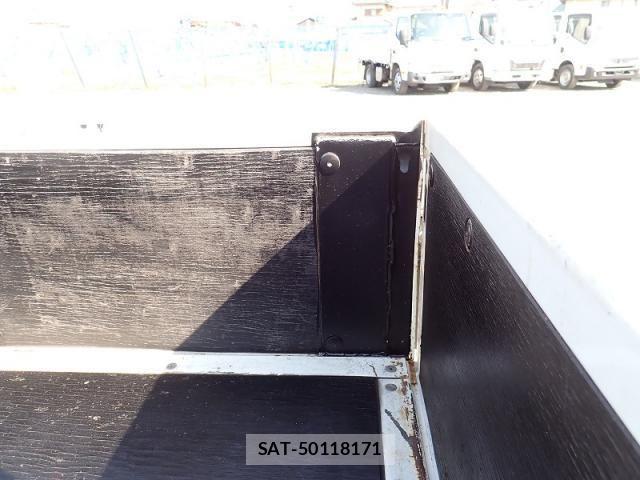 Nissan ATLAS 2019-03 5860274-11