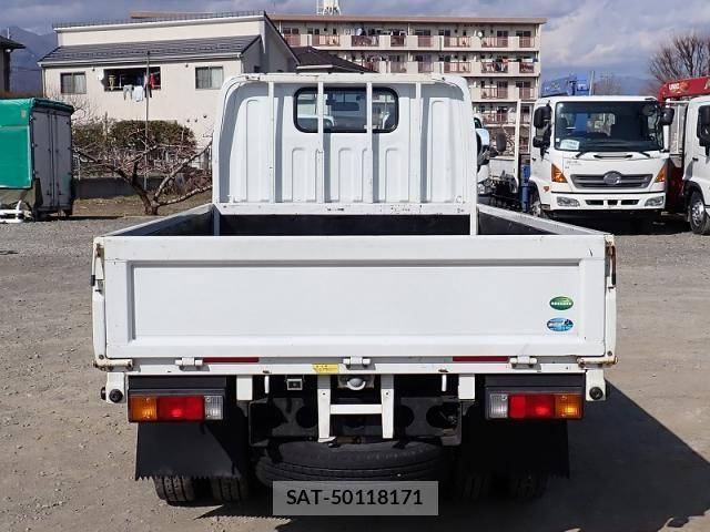 Nissan ATLAS 2019-03 5860274-5