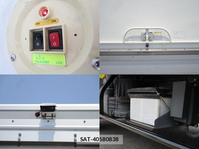 Nissan ATLAS 2015-04 5860282-9