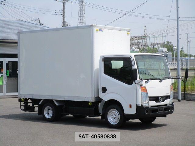 Nissan ATLAS 2015-04 5860282-1