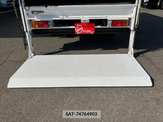 Nissan ATLAS 2008-02 5860280-8