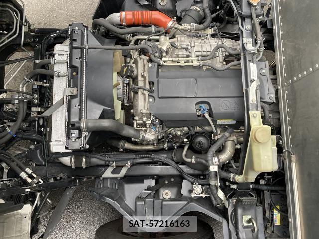 Nissan ATLAS 2020-03 5860271-6