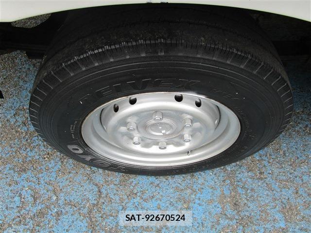 Nissan ATLAS 2017-03 5860276-18
