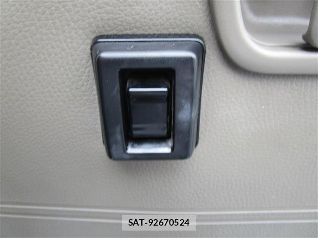 Nissan ATLAS 2017-03 5860276-27
