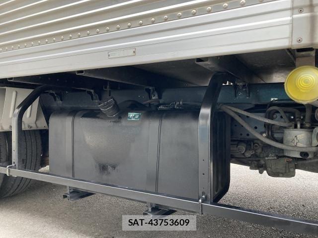 Nissan ATLAS 2015-12 5860278-9
