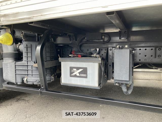 Nissan ATLAS 2015-12 5860278-7