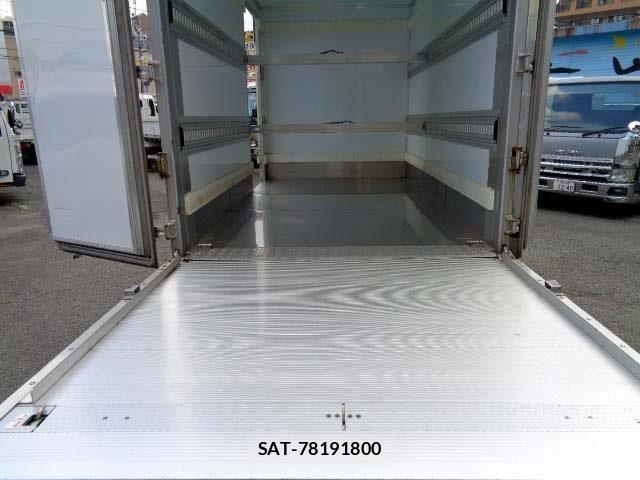 Nissan ATLAS 2013-02 6009268-12