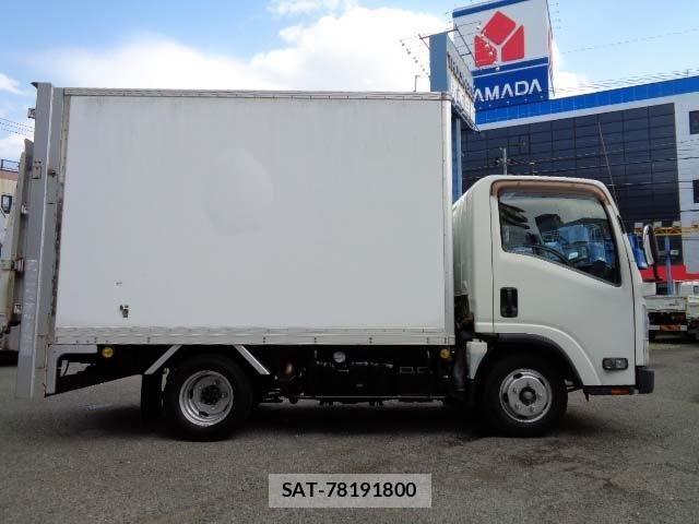 Nissan ATLAS 2013-02 6009268-15
