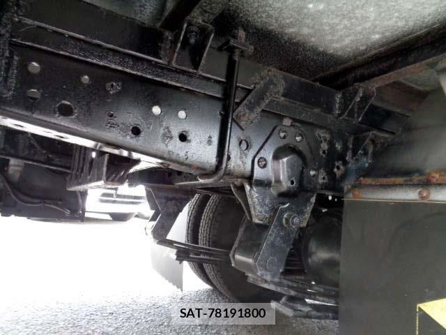 Nissan ATLAS 2013-02 6009268-17