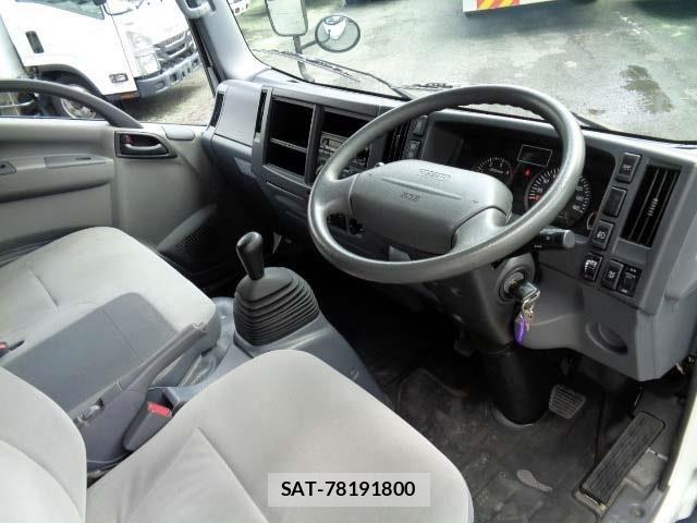 Nissan ATLAS 2013-02 6009268-2