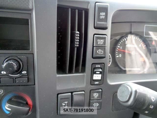 Nissan ATLAS 2013-02 6009268-6