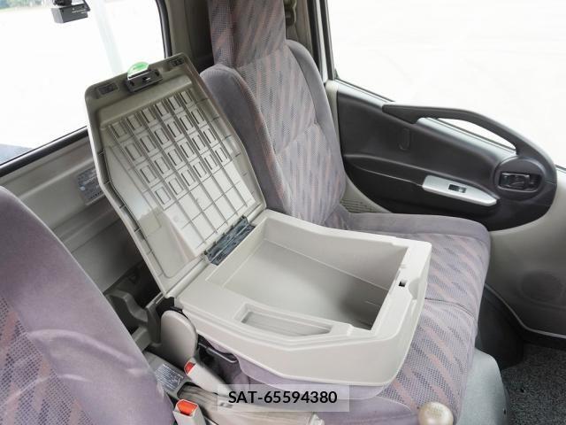 Nissan ATLAS 2020-02 6009275-27