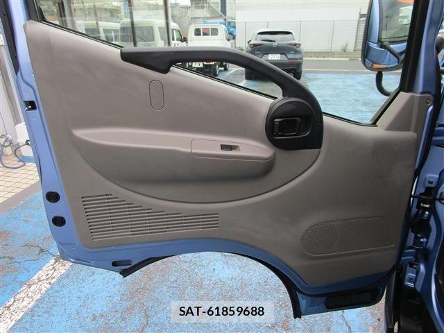 Nissan ATLAS 2015-12 6009283-17