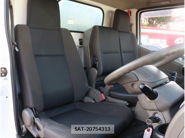Nissan ATLAS 2017-12 6242131-22