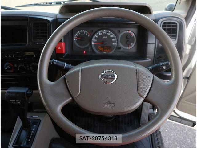Nissan ATLAS 2017-12 6242131-23