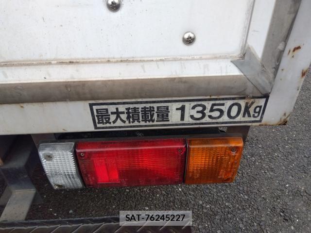 Nissan ATLAS 2016-02 6242133-8
