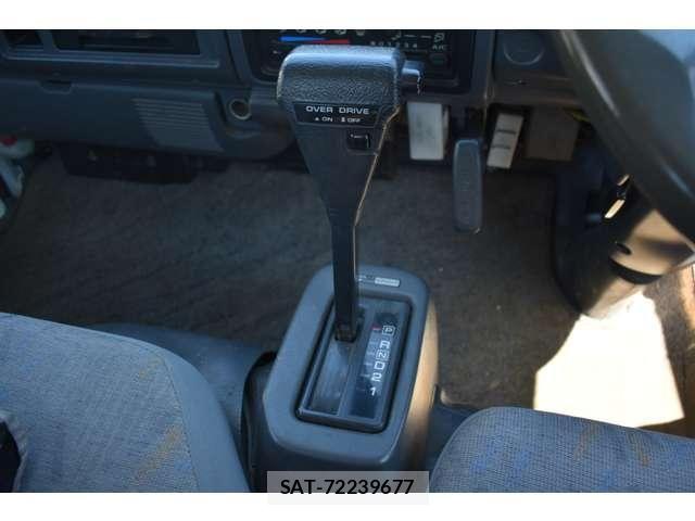 Nissan ATLAS 2004-06 6242139-2