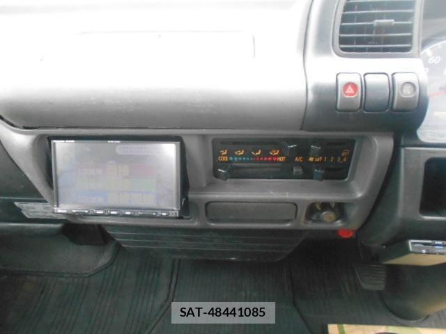 Nissan ATLAS 2004-04 6242132-15
