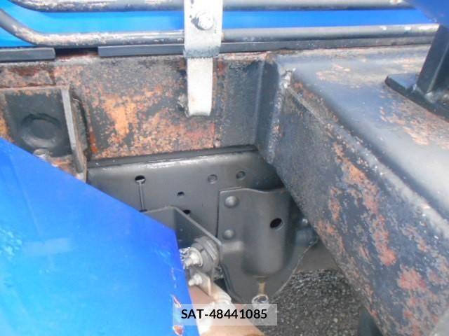 Nissan ATLAS 2004-04 6242132-20