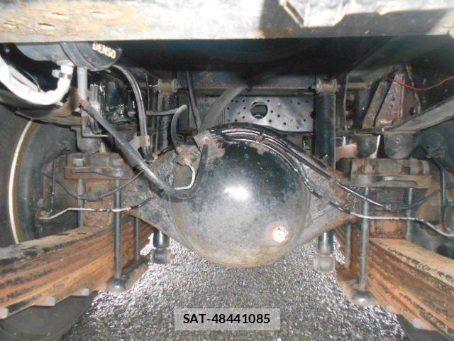 Nissan ATLAS 2004-04 6242132-22