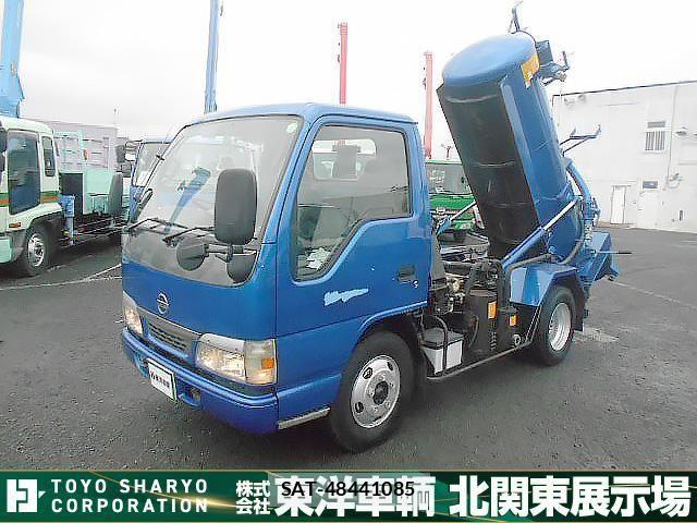 Nissan ATLAS 2004-04 6242132-24