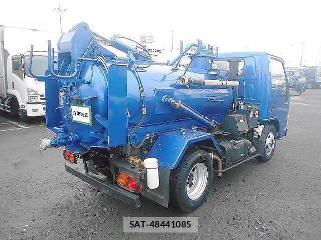 Nissan ATLAS 2004-04 6242132-3
