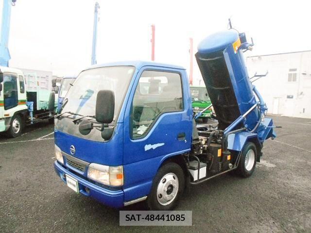Nissan ATLAS 2004-04 6242132-6