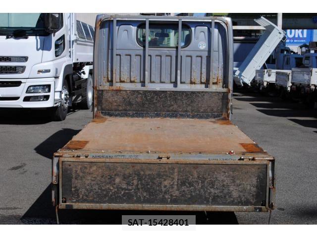 Nissan ATLAS 2011-08 6242142-10