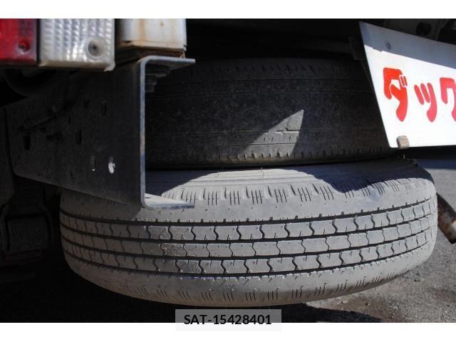 Nissan ATLAS 2011-08 6242142-20
