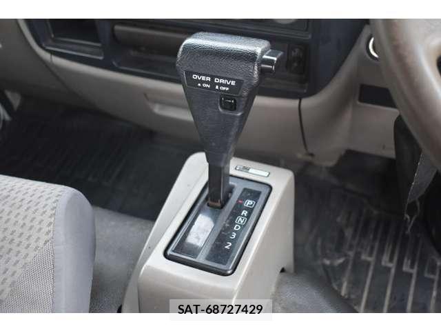 Nissan ATLAS 2008-06 6242140-2