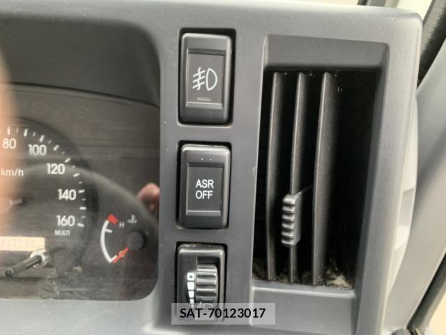 Nissan ATLAS 2020-07 6242130-12